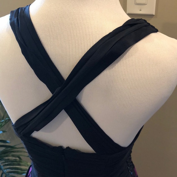 BEAUTIFUL BEBE minidress with jewels - Picture 7 of 8